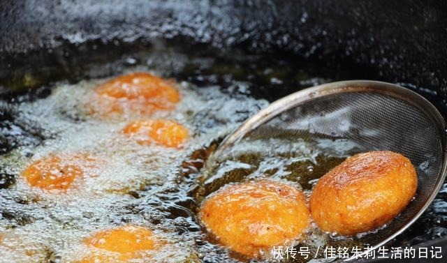 卖光|天津这家干了26年的烫面炸糕,每天早上8点半卖光,想吃的请早