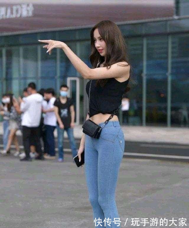 瑜伽裤 充满女人味的瑜伽裤穿搭,搭配方面更是彰显个性,增高显瘦!