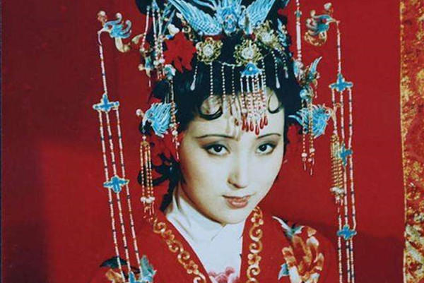 放弃|贾母为何放弃史湘云,让林黛玉做宝玉正妻?看贾敏一死带走了啥?