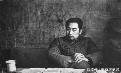 周恩来|军委副主席兼代总参谋长周恩来,如何协助毛泽东指挥三大战役的?