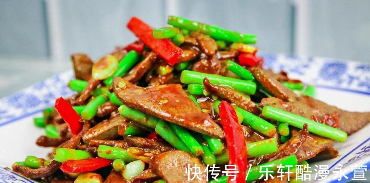 猪肝怎么炒才能滑嫩不硬大厨教你一招，美味又下饭