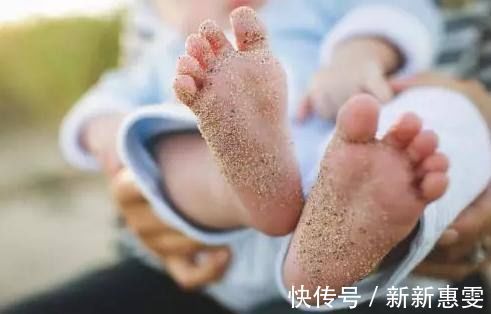 触觉|“早穿鞋”和“总光脚”的宝宝,发育差别太大,父母要心中有数