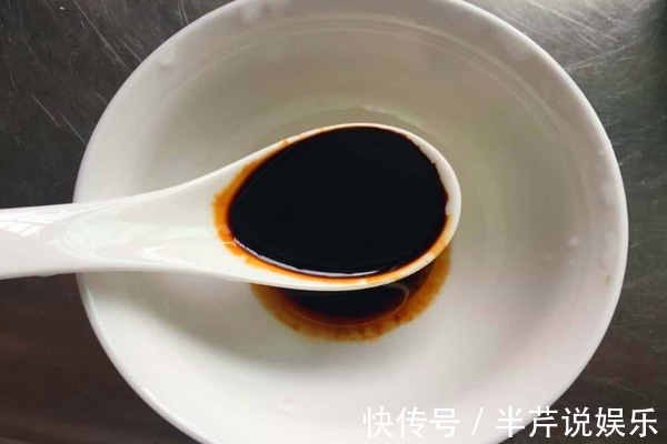 土豆别再炒土豆丝了,教你个新吃法,香脆可口,给大鱼大肉都不换