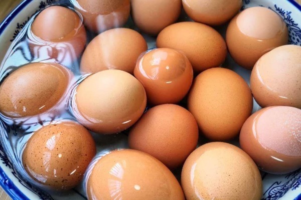 营养物质|早餐吃鸡蛋的一大误区,许多孩子一直在犯,为孩子健康早了解