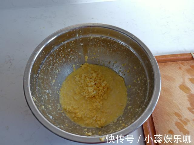 苞谷粑粑|又一网红小吃火了!又香又糯冷了也不硬,老公一口一个往下吞