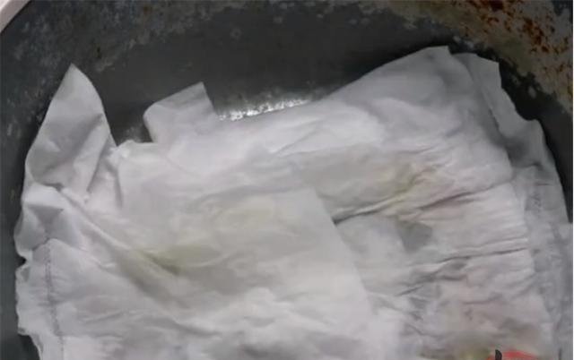 餐巾纸|电饭锅内部铺一张纸,想不到这么厉害,大多人都不懂,早学早受益