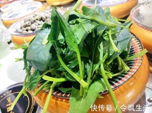 牛奶|吃虾皮能补钙?医生:真正补钙的是4种食物,很多人并不爱吃