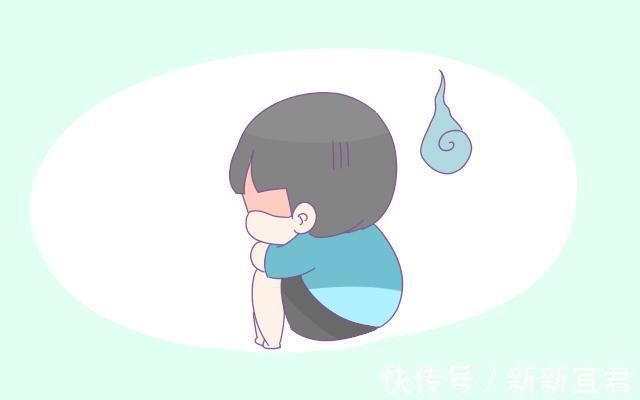 大宝|怀了二胎的媳妇想吃草莓,宝爸亲自喂着吃,旁边的大女儿眼神亮了