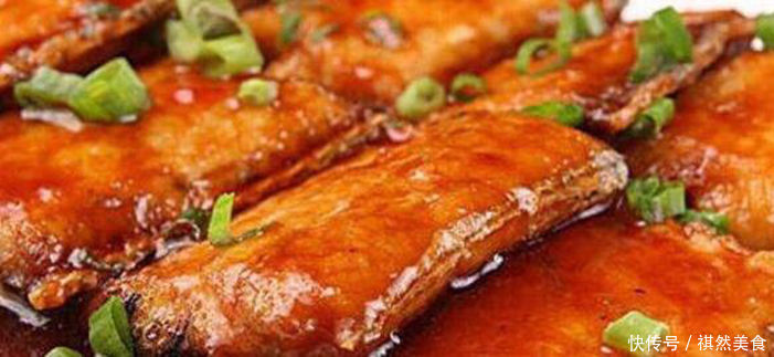 聪明女人多吃三种美食，清肠排毒，轻松瘦下来，皮肤更水灵
