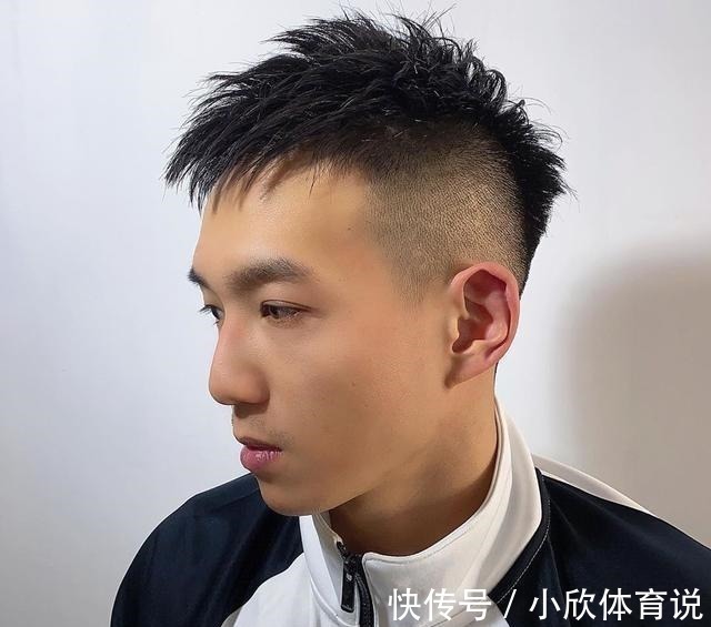 发型 男生“两边铲”发型真的太帅了,今年试试这几款,简单潮流更有范!