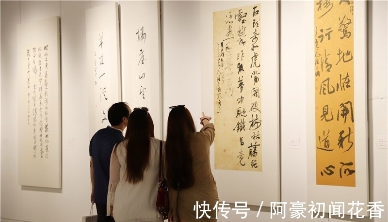 副主席$陈振濂再次当选文联副主席后,书法进入“反惯性书写”新境界