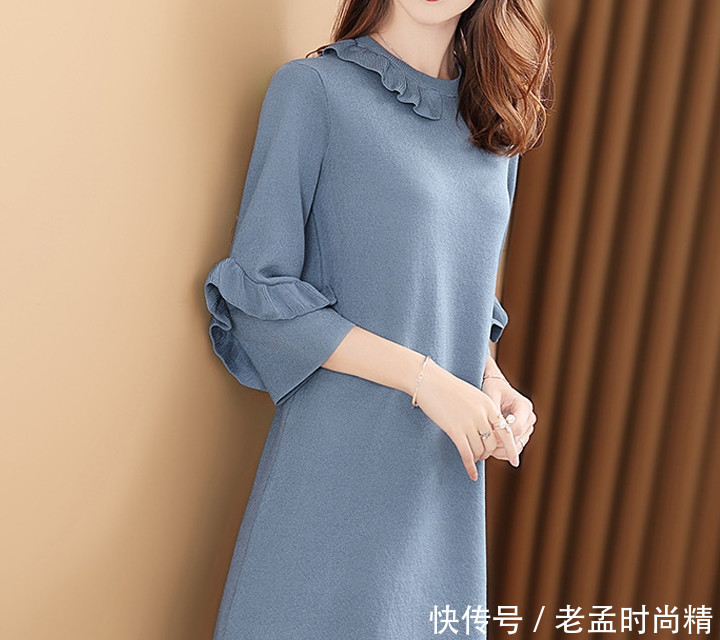 不得不说: 这秋衫的确漂亮, 适合各种身材女人, 气质高雅减龄