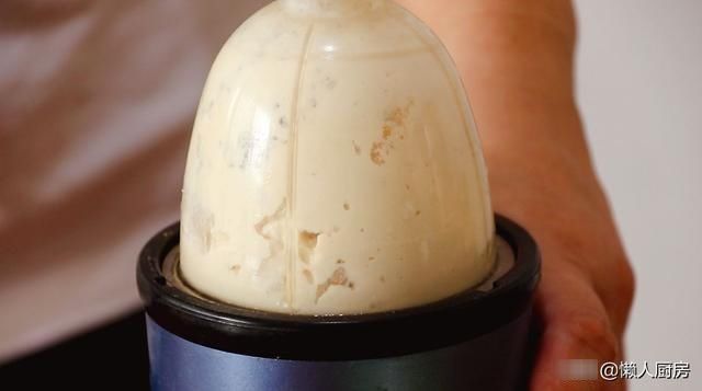 豆腐别红烧了,教你一个新吃法,好吃到停不下来,又香又酥