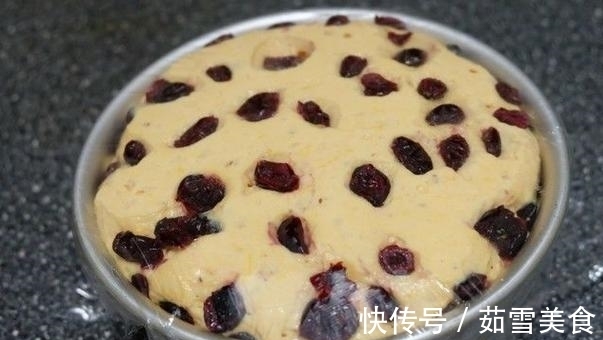 蔓越莓干|做个南瓜发糕当早餐，不用水不用油，松软还不粘牙