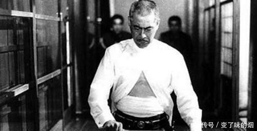 东北|十万日军在东北疯狂挖宝, 挖了一千米, 为首的却突然流泪剖腹谢罪！