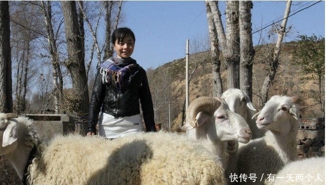 人生赢家|从一级演员到家庭少妇,放弃名利回农村的王二妮,活成了人生赢家