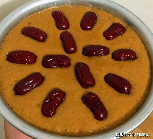 红糖发糕最简单的做法,搅一搅拌一拌,连手都不用沾面,蓬松香甜