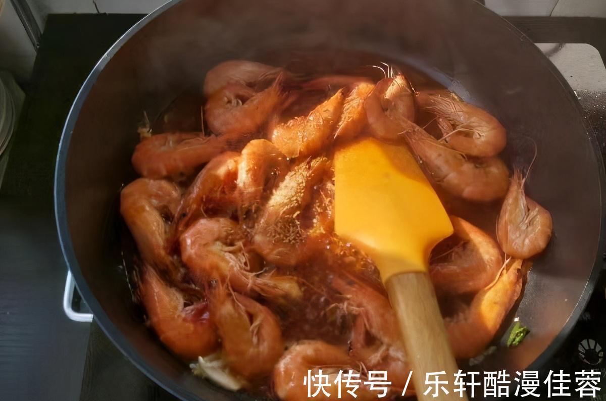 大虾|新鲜美味的茄汁大虾,酸酸甜甜,营养又开胃