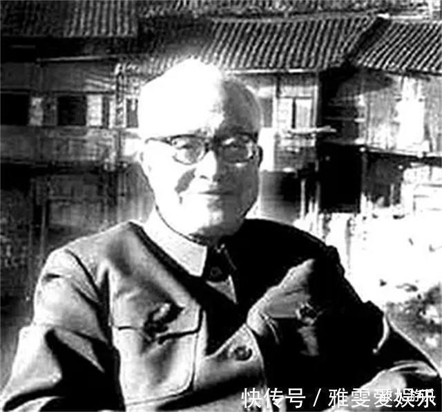 茶米油盐@沈从文转入精神病院,张兆和从不探望,临终前他对妻子说对不起