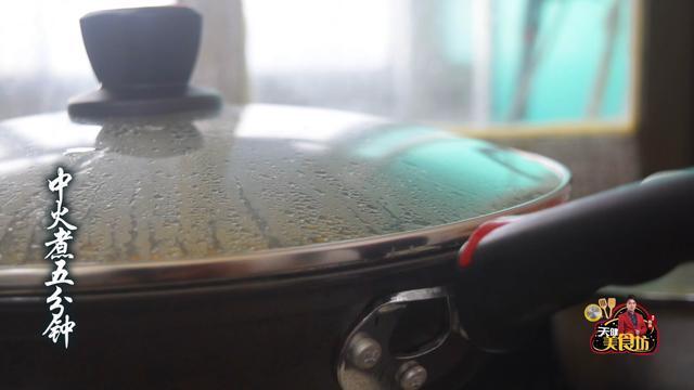 我家豆腐从不炖着吃,不煎不煮,做法很简单,好吃极了