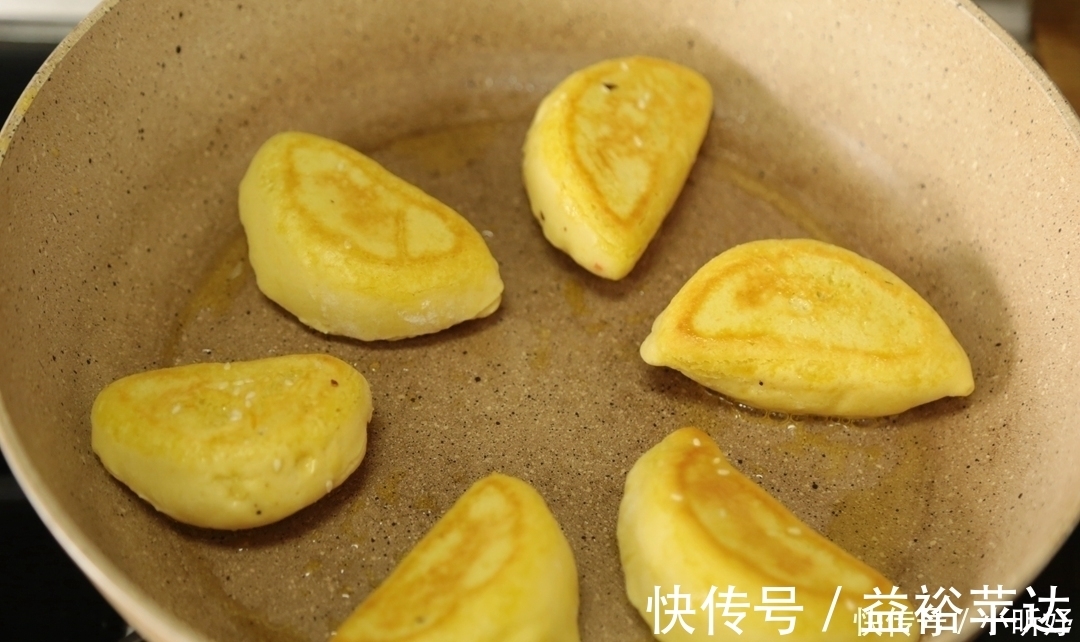 酵母粉|做玉米面馒头，难怪不松软好吃，多数人第一步就错了！又学一招！