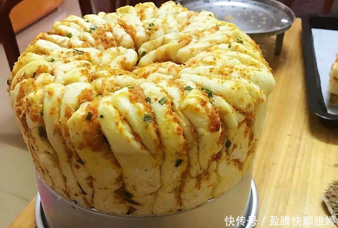 筋度|做面包时,不用烤箱,多加一步就能快速揉出膜,蒸好的面包松软拉