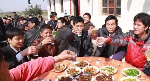 俗语|农村俗语“吃不穷喝不穷”,那什么才会穷下一句才经典