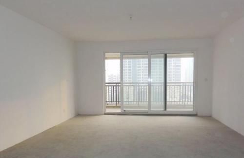 房子|买房选毛坯房还是精装房更划算一听师傅的话，我就后悔没早察觉