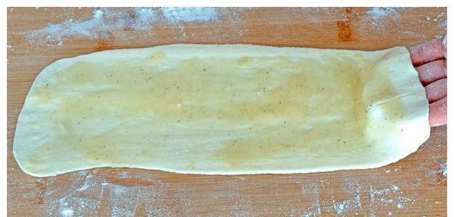 芝麻烧饼|最好吃的芝麻烧饼做法,不用烤箱,一次成型,咬一口掉一地渣,香