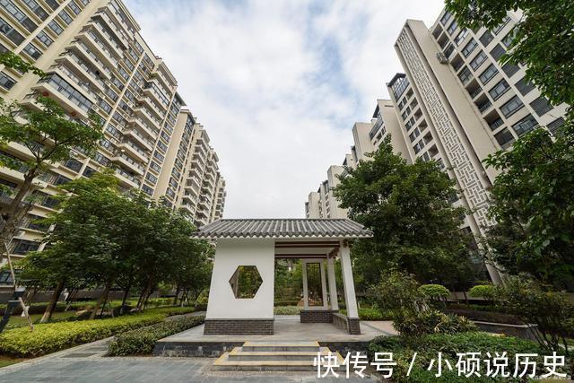 房地产税|今明两年不买房的家庭,10年后是买不起还是随便挑看完明白了!