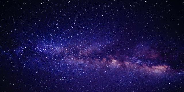 观测|一张纸对折105次，真能撑破宇宙吗？还不够