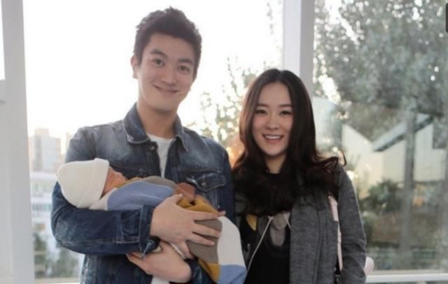 杜江给妻子洗脚,洗完还要亲吻脚丫,霍思燕都忍不住说很“作”