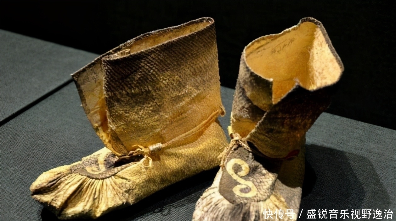 古代女人自尽,为什么要脱下自己的鞋子?