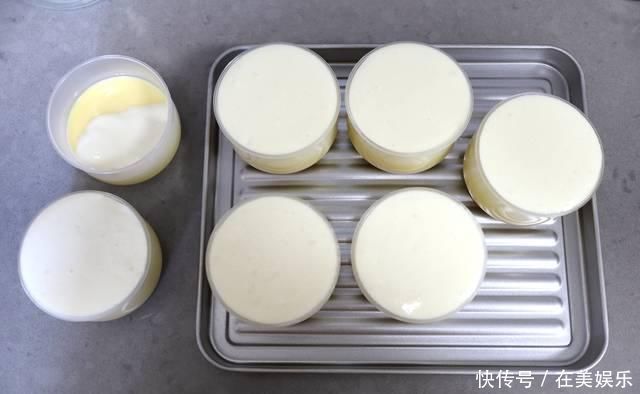 人气焦糖乳酪布丁烧,1杯甜点3个口感,冷藏后的口感赛过冰淇淋