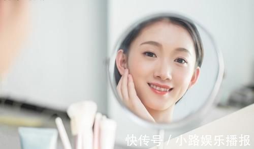 皮肤|女生想要拥有“婴儿肌”,睡前做好3件事,皮肤光滑水嫩