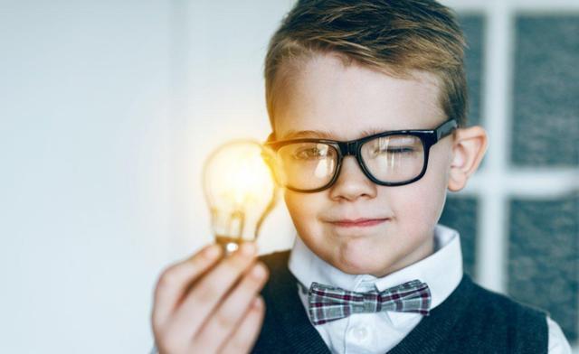 特征|如果孩子有这几种特征,那么恭喜你,他将会是个非常聪明的孩子