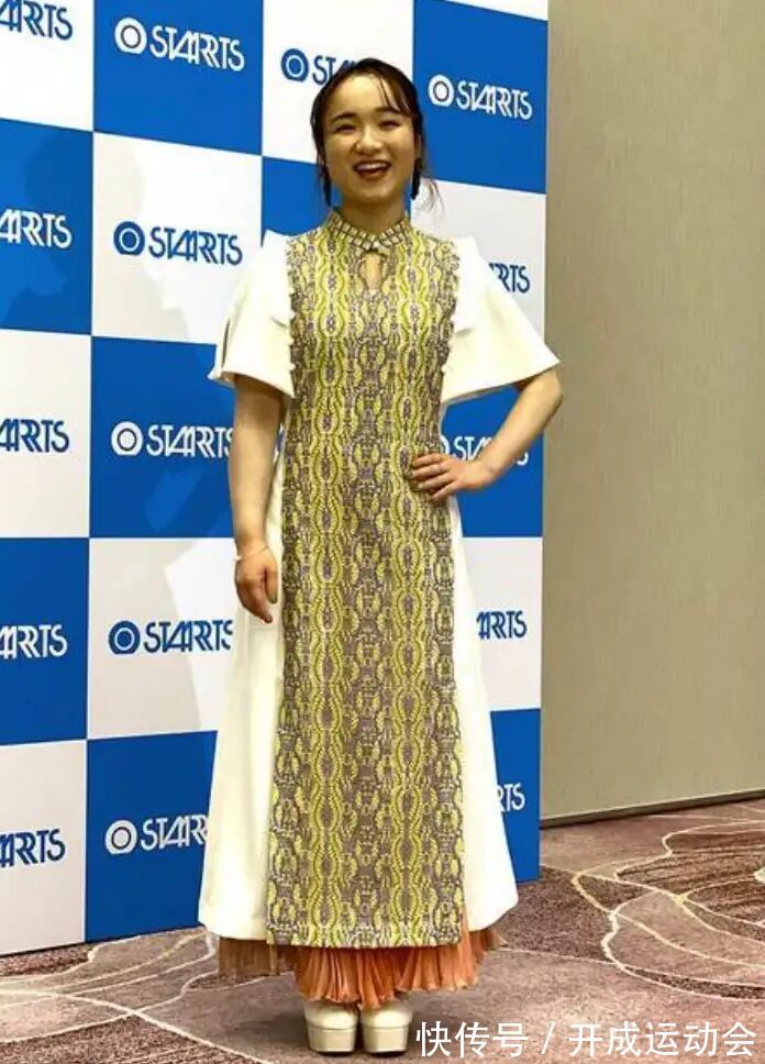 伊藤美诚|伊藤美诚新造型亮相,女王级高跟鞋:狂学中文,渴望战盛中国国乒