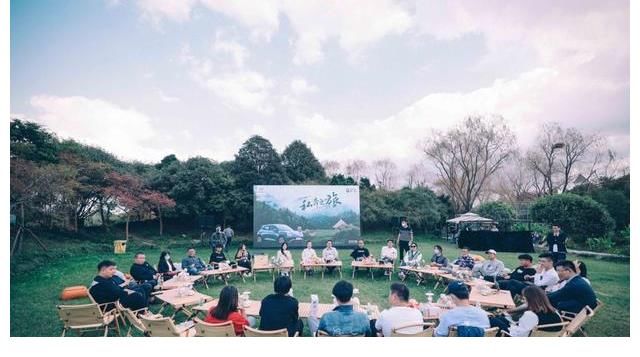 歐拉好貓：“她”的力量，值得被看到