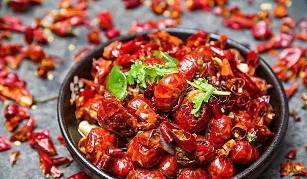 高血脂|血脂高不能吃花生？专家忠告：若想避开血脂高，这3种食物要少碰