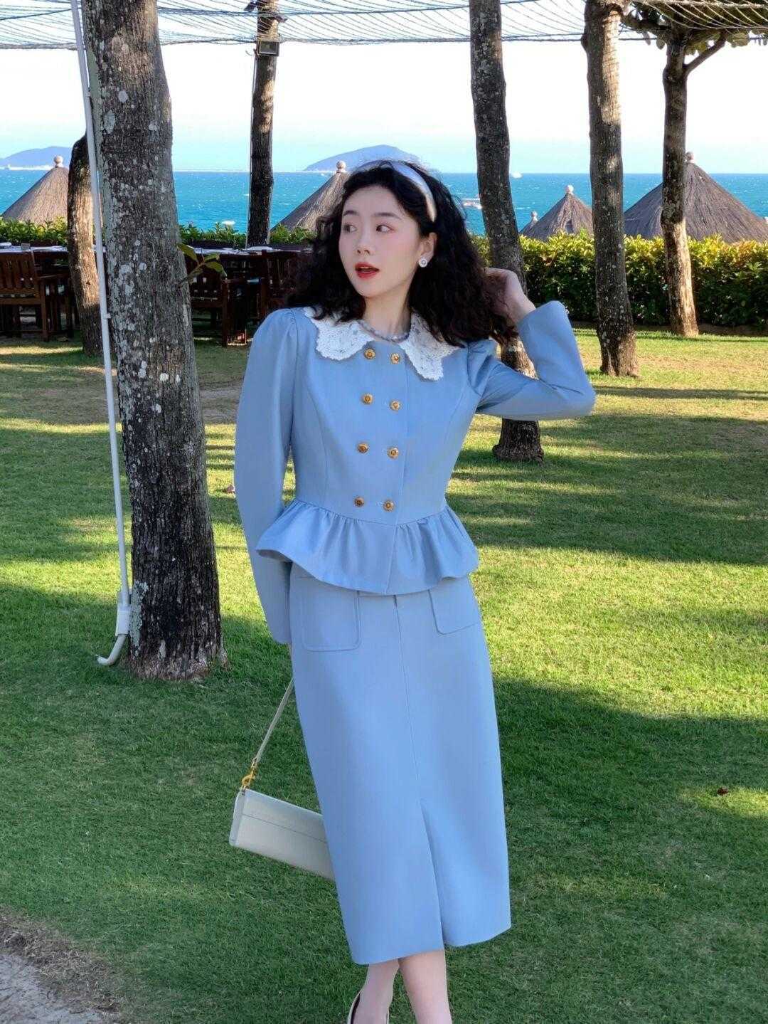 香风 叮叮叮!又到穿短款外套的季节了,还不知道买什么的,赶快码住