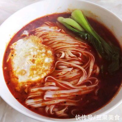 青菜|大人小孩都爱吃的#夏日开胃餐#酸汤面，学起来