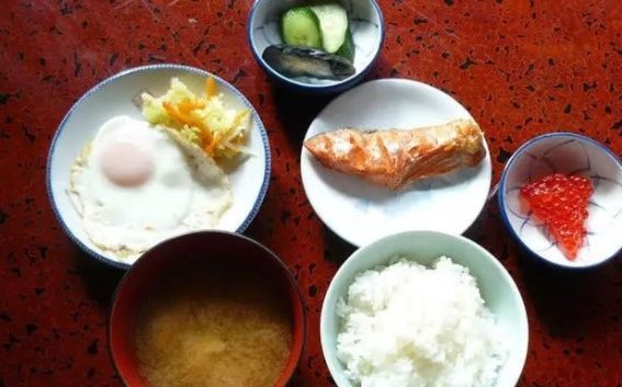 胖子|为何日本胖子世界最少？见识到日本人的一日3餐，网友：“搜嘎”