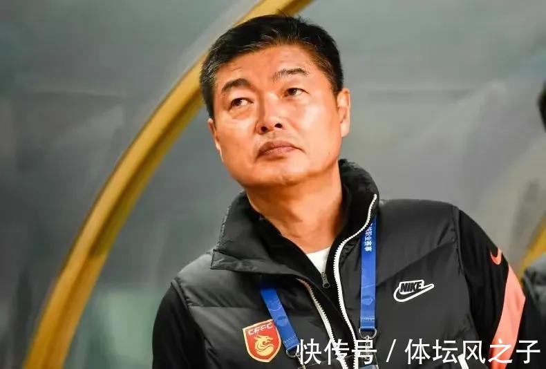 李霄鹏|外媒曝这一外教或将接任李霄鹏,国足向越南学习,他非常适合国足