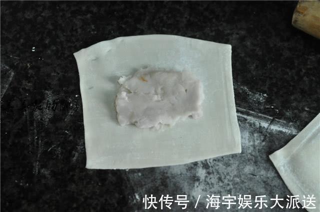 早餐别吃油条了，教你懒人做法，2块钱馄饨皮就搞定，比油条更香