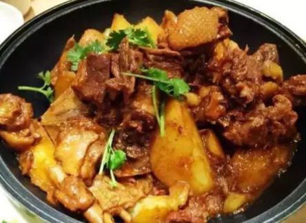 养胃|暴雪来袭气温下降肠胃容易受寒,多吃特色菜,补虚养胃身体棒