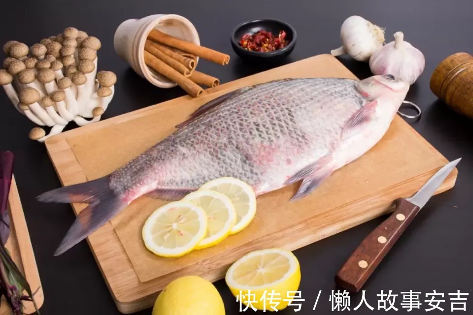 先兆|55岁男子,深夜脑梗瘫痪,警惕,晚饭后这三件事不能做