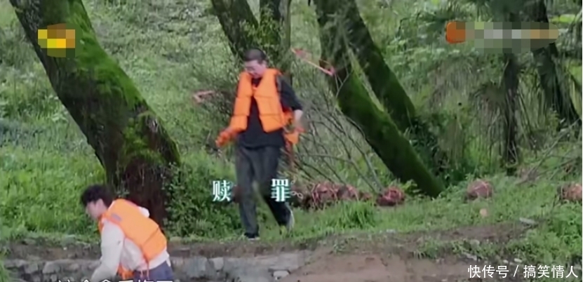 何炅 《向往》李诞陈赫抱怨干活累,何炅反驳:张子枫都搬得动