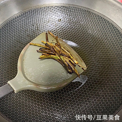 特色美食|腊肉煮豆丝-湖北特色美食之一