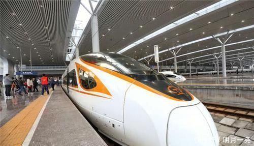 你知道吗中国最美旅游高铁线，全程仅287公里，沿途却有7个5A风景区