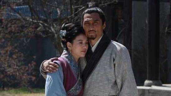 陷害!水浒传中林冲最恨的人,不是高俅父子,而是忘恩负义的此人